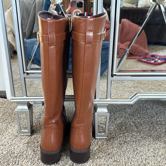Tommy Hilfiger 9.5M Brown Cognac Tall Autumn Boots - Picture 11 of 15